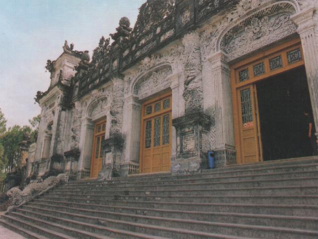khaida08.jpg (47806 bytes)