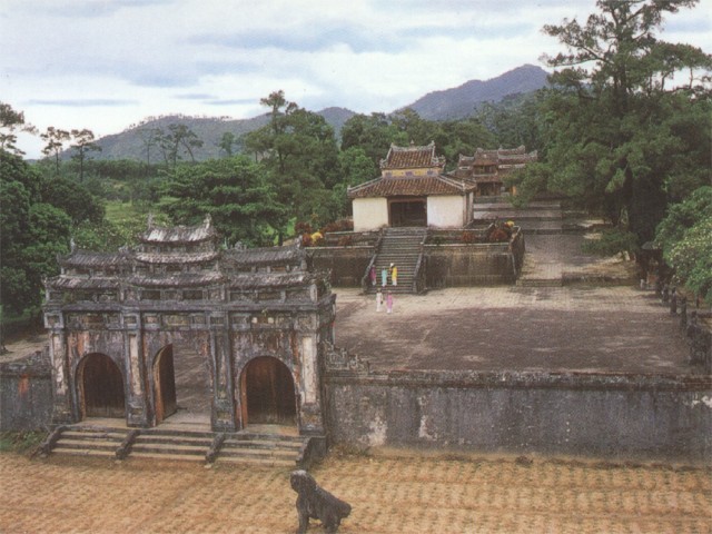 mingm01.jpg (94208 bytes)