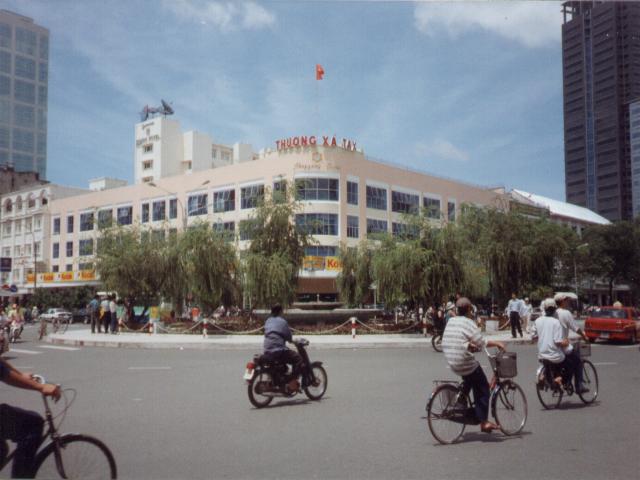 saigon16.jpg (42402 bytes)